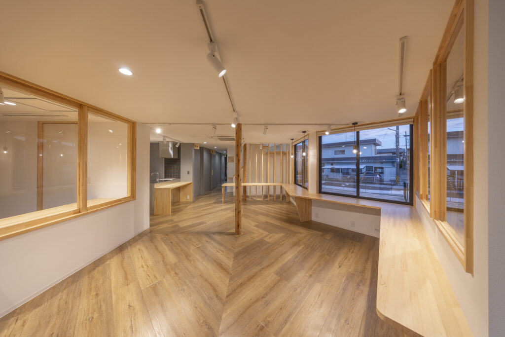 H_P0809_ポプラ福祉会_1260_食堂_240911