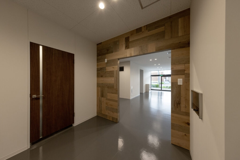 P0809_KEM_220831_1020_玄関ホール