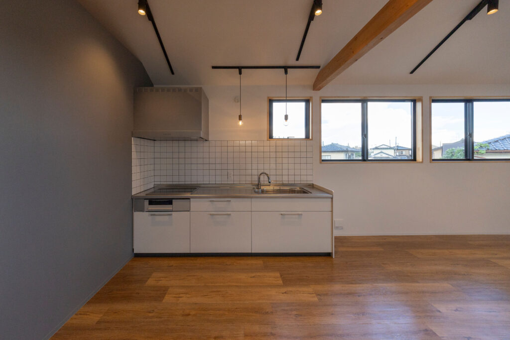 P1011_ポプラ福祉会_2200_2Fキッチン_240911